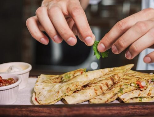 Comença la temporada turística formant-te com a manipulador d’aliments