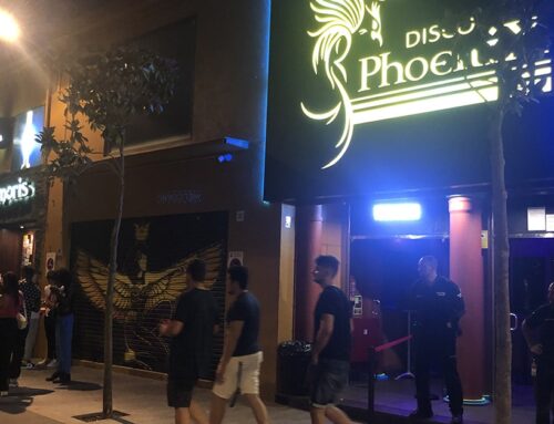L’alcalde Buch intenta guanyar-se els veïns del carrer Jovara castigant a la discoteca Phoenix
