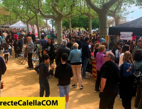 La Fira de Sant Jordi, cita d’entitats i partits polítics enmig de llibres i roses