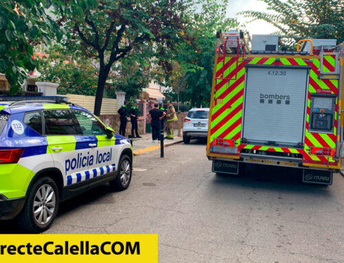 Expectació al carrer Balmes per l’actuació dels Bombers per apagar un foc en una casa
