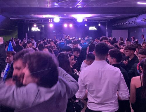 Dos plans per Cap d’Any: campanades i ball a la plaça de l’Ajuntament i festa a la Fàbrica Llobet