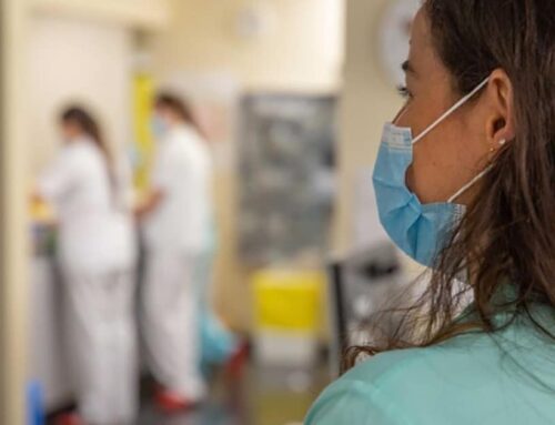 La grip força la tornada de les mascaretes a Catalunya