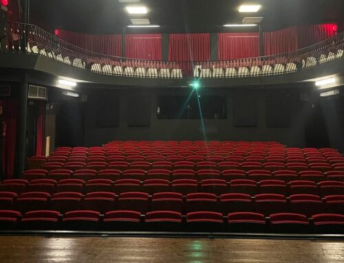 El Teatre Orfeó estrena la nova platea amb el musical “Germans de sang”