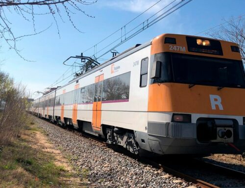 Caos a Rodalies: sense trens a Catalunya per un robatori de coure i incendis en el cablejat