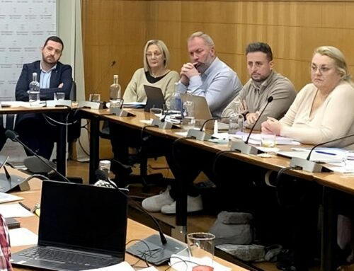 Estimem i Vox demanen menys “amiguismes” i més “transparència” en relació a la investigació d’Antifrau