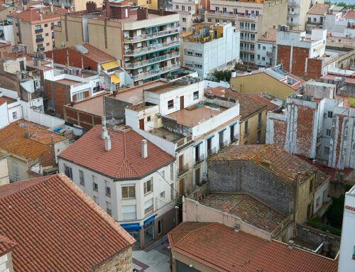 El topall modera el preu del lloguer a Calella, però l’oferta cau i la compravenda es dispara