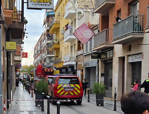 Petit incendi en un habitatge del carrer Amadeu