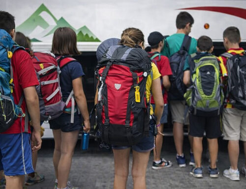 Els centres educatius públics de Calella plantegen sumar-se al moviment per deixar de fer colònies