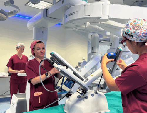 L’Hospital de Calella incorpora un robot que permet fer cirurgies més precises i menys invasives