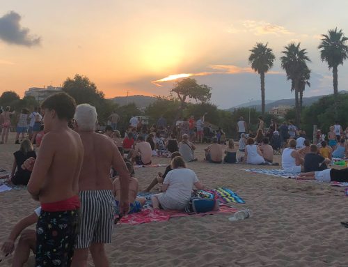 Un núvol frustra el punt àlgid de l’eclipsi solar