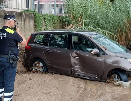 Baixos i rieres inundades, danys en cotxes i un despreniment: els efectes del temporal que ha deixat 177 litres a Calella